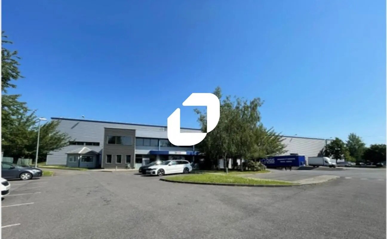 9 Rue Des Pyrénées, Lisses to rent Primary Photo- Image 1 of 9