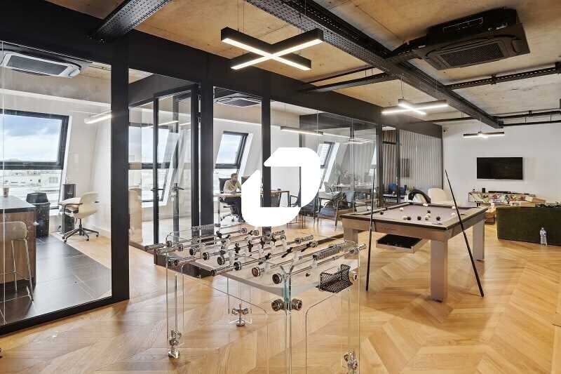 Office in Courbevoie to rent - Interior Photo - Image 1 of 18