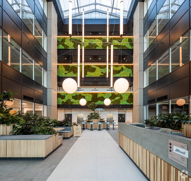 Thames Valley Park Dr, Reading to rent - Lobby - Image 3 of 59