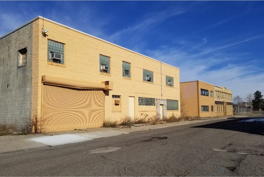 Woodward Ave, Highland Park, MI for sale - Building Photo - Image 1 of 2