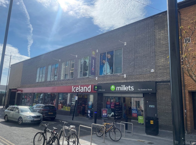 4-19 York Rd, Southend On Sea to rent - Primary Photo - Image 1 of 1