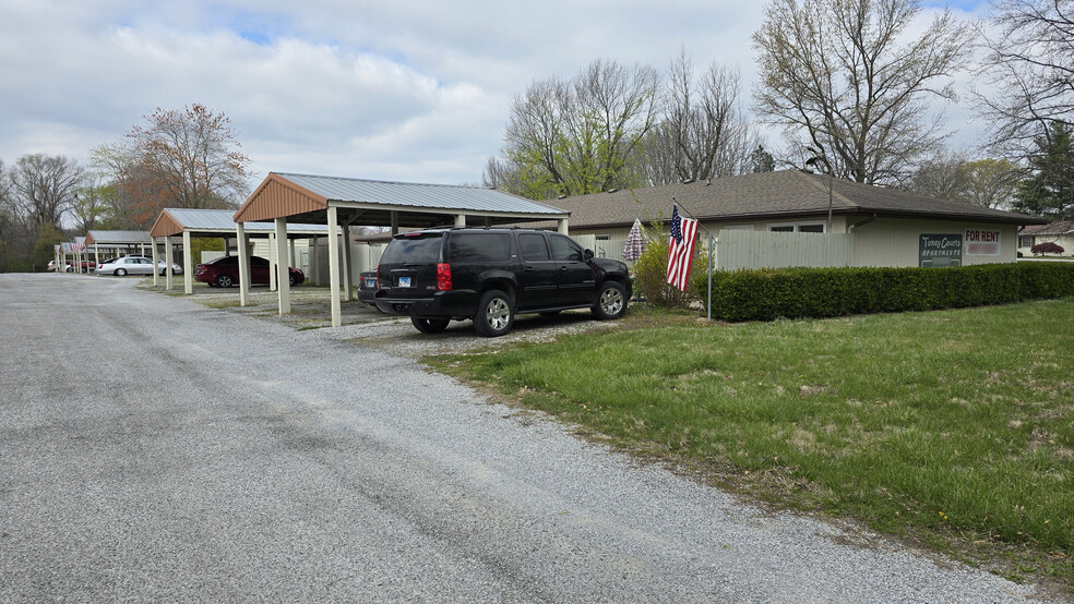 25 Toney Court Ln, Murphysboro, IL for sale - Primary Photo - Image 1 of 1