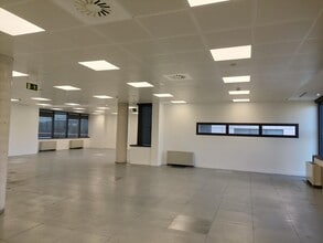 Avenida Can Fatjó dels Aurons, Sant Cugat del Vallès, Barcelona to rent Interior Photo- Image 1 of 4