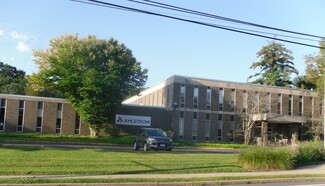 More details for 2 Elm St, Windsor Locks, CT - Office for Sale