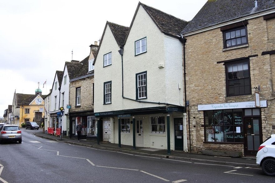 14 Church St, Tetbury to rent - Building Photo - Image 3 of 9
