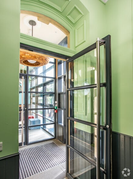 496 Ferry Rd, Edinburgh to rent - Interior Photo - Image 2 of 23