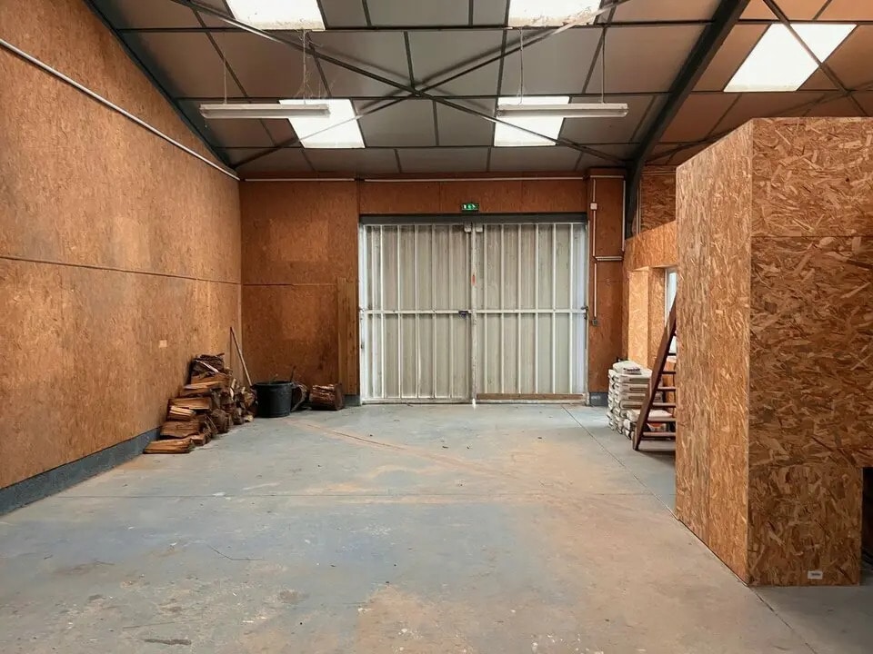 Vente Entrepôt 110 m² - Photo 1