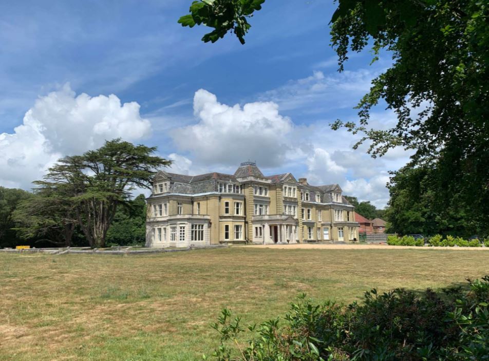 Coldeast Dr, Sarisbury Green for sale Primary Photo- Image 1 of 1