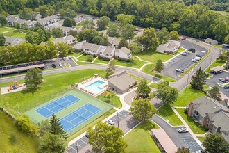 18800 Innsbrook Dr, Northville, MI - aerial  map view - Image1