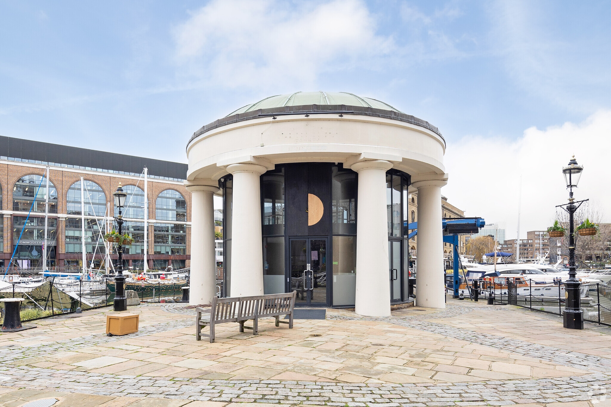 St. Katharines Way, London to rent Primary Photo- Image 1 of 4