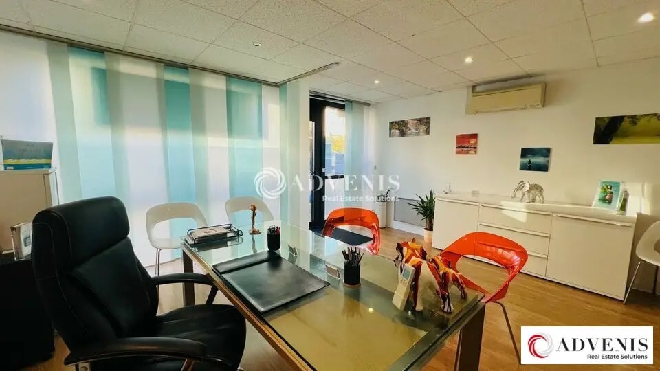 Location Commerce 76 m² - Photo 1