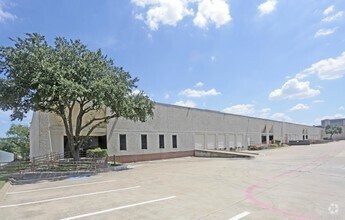 8724-8732 N Royal Ln, Irving, TX for rent Building Photo- Image 1 of 12