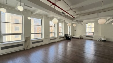 113 University Pl, New York, NY for rent Interior Photo- Image 1 of 23