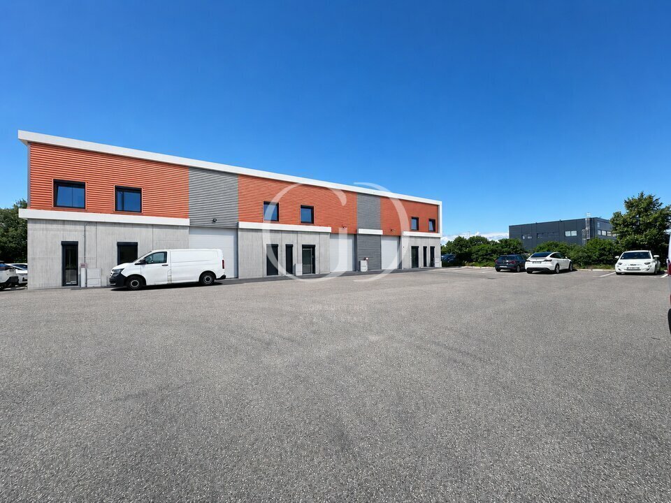 165 Avenue Henri Schneider, Meyzieu for sale Building Photo- Image 1 of 9