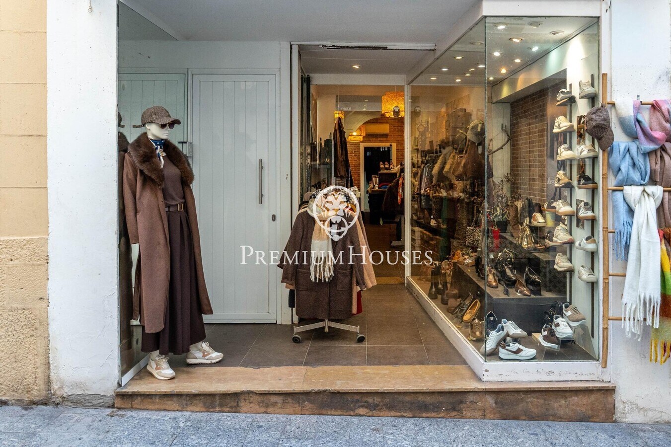 Sitges, BAR 08870 - Unit - -  - Interior Photo - Image 1 of 18