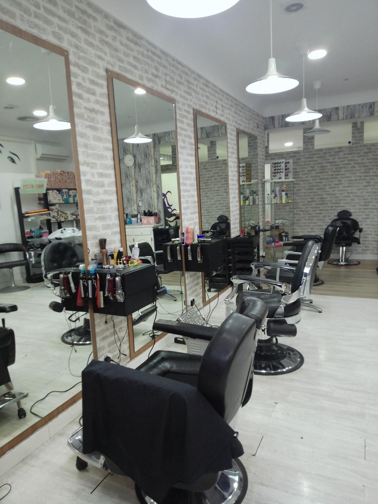 Retail in Torrent, Valencia to rent Interior Photo- Image 1 of 5