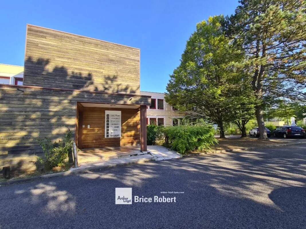 5 Chemin Du Jubin, Dardilly to rent Building Photo- Image 1 of 23