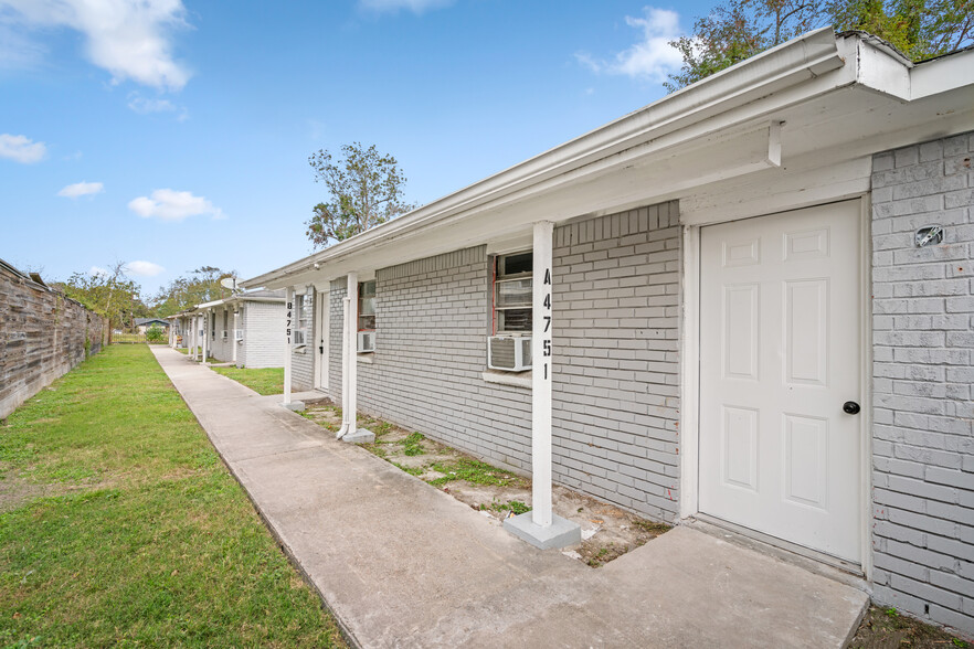 4755 Wilmington St, Houston, TX for sale - Building Photo - Image 1 of 19