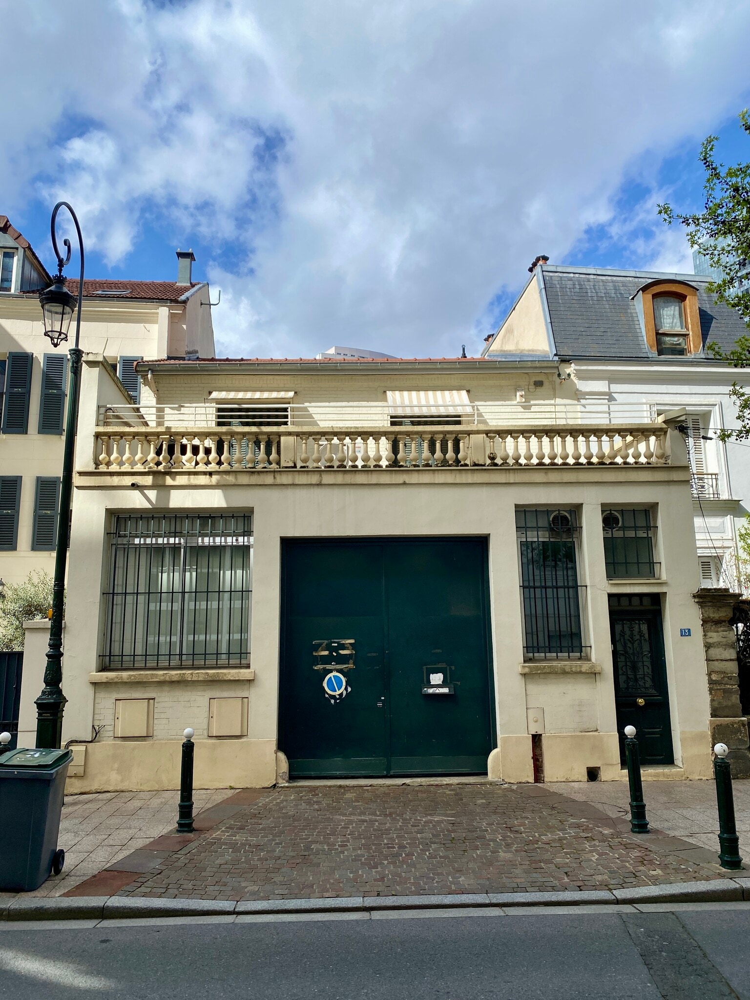 13 Rue De L'Oasis, Puteaux to rent Interior Photo- Image 1 of 4