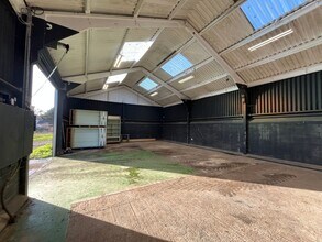 116 St. Albans Rd, Sandridge to rent Interior Photo- Image 2 of 2