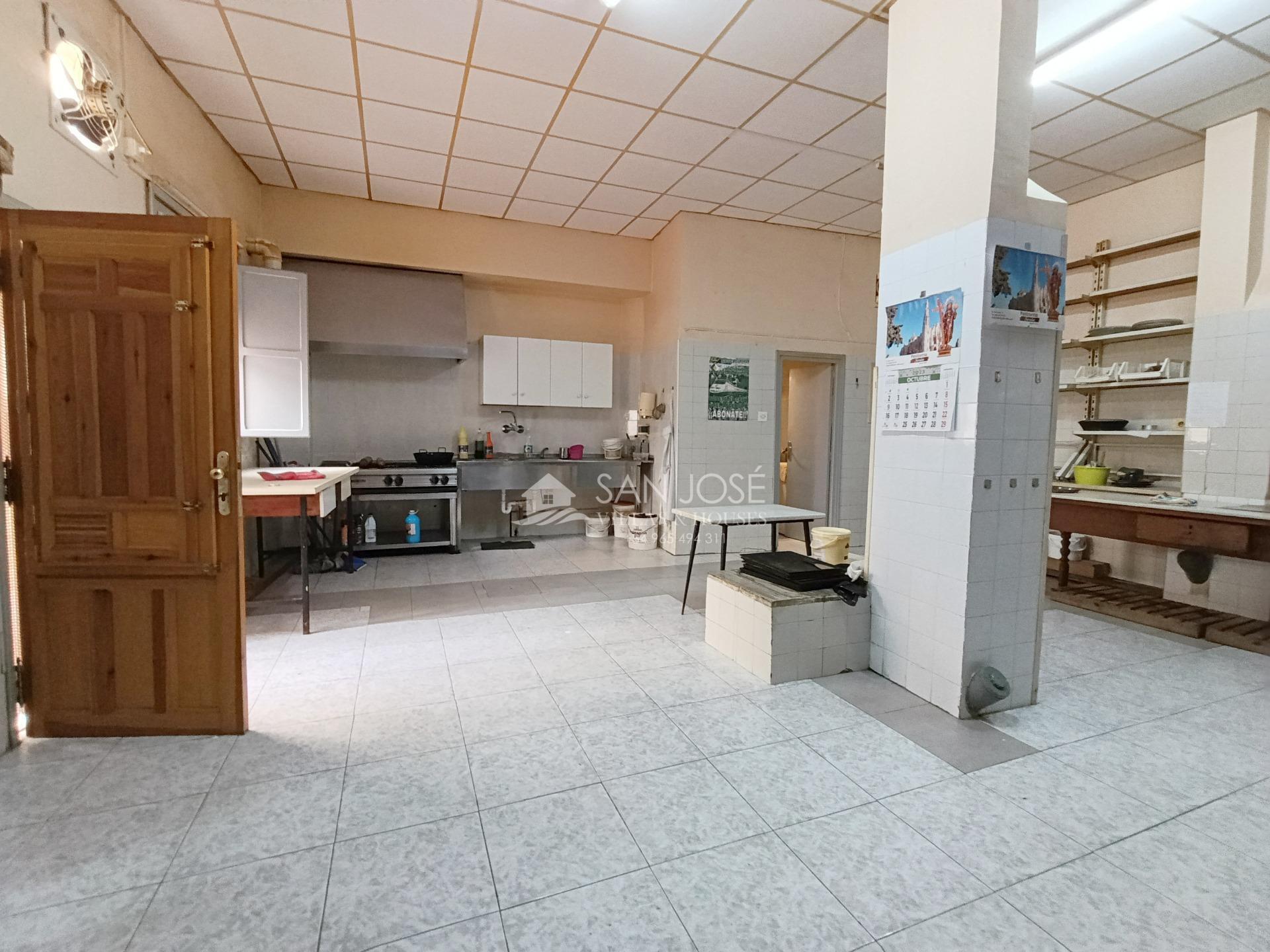 Retail in Novelda, Alicante for sale Interior Photo- Image 1 of 12