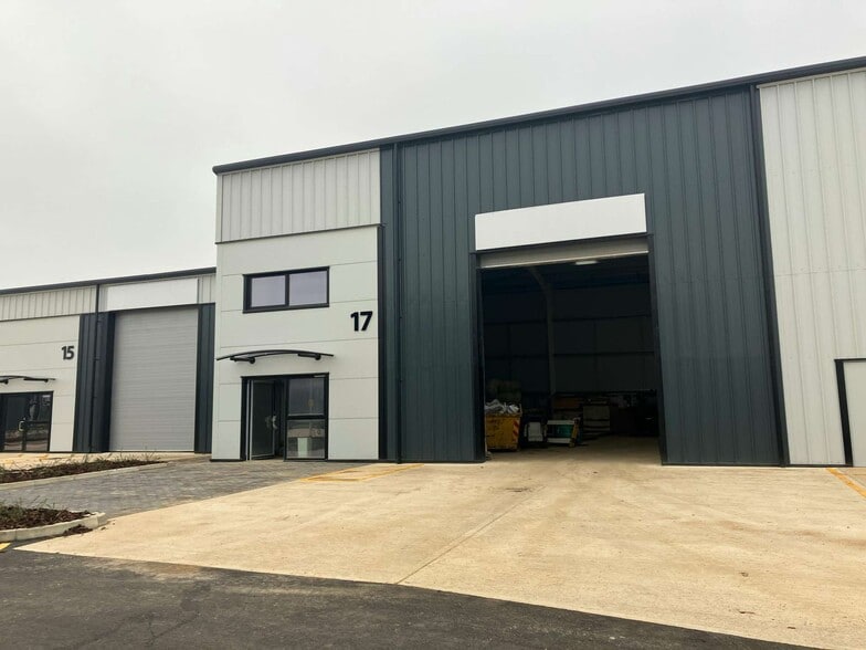 17 Enterprise Park, Yaxley to rent - Building Photo - Image 2 of 2