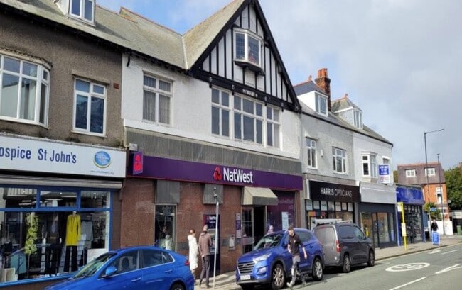 More details for 10 Banks Rd, Wirral - Retail to Rent