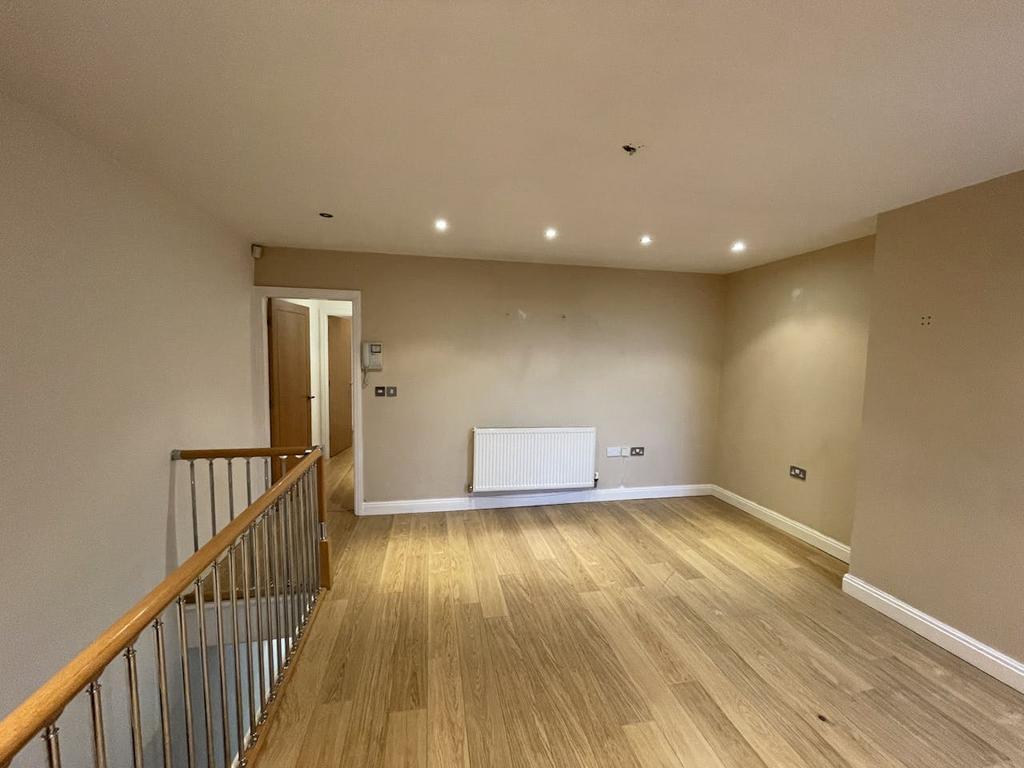 435 Hartshill Rd, Stoke On Trent for sale Building Photo- Image 1 of 1