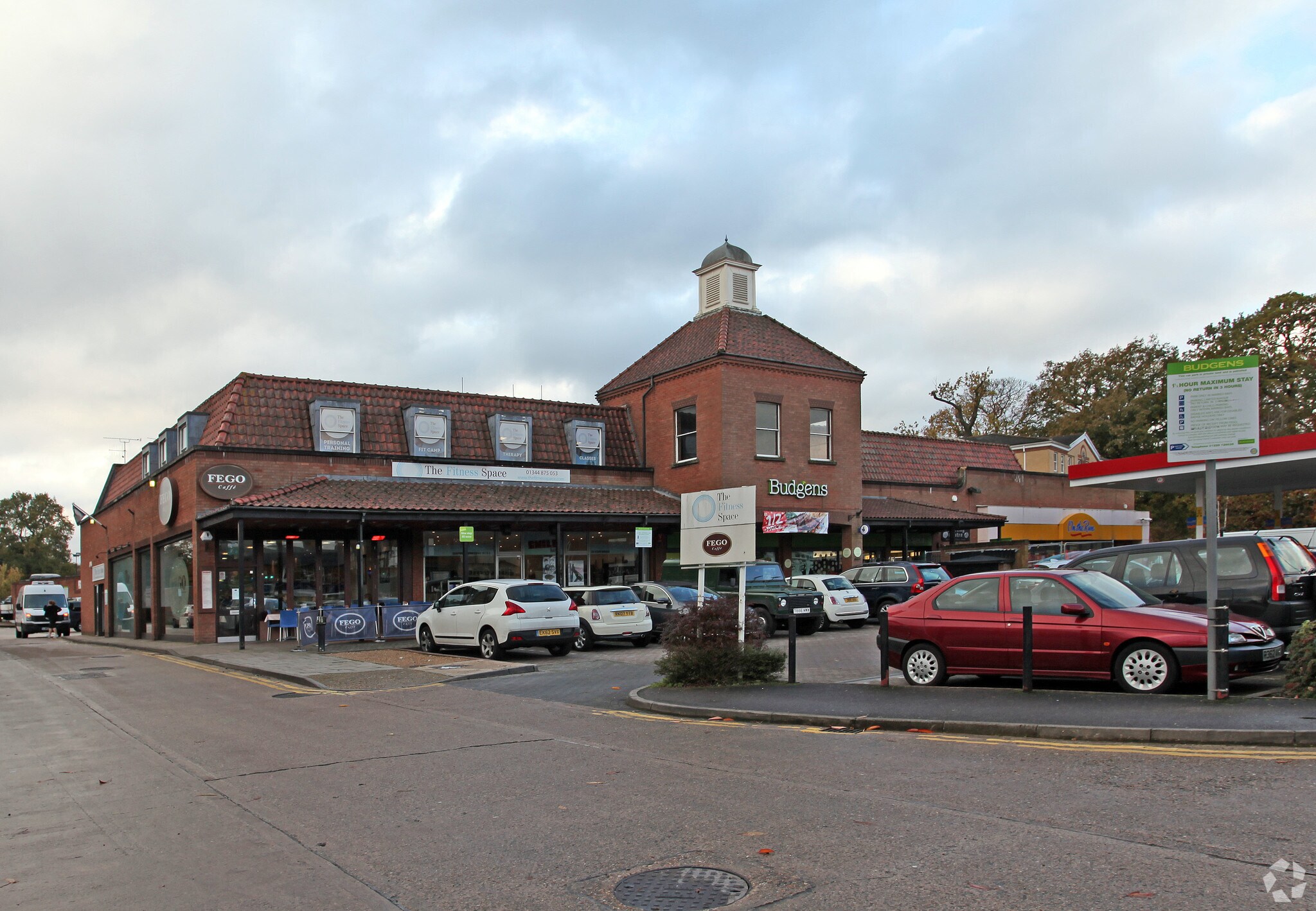 High St, Ascot for sale Primary Photo- Image 1 of 1