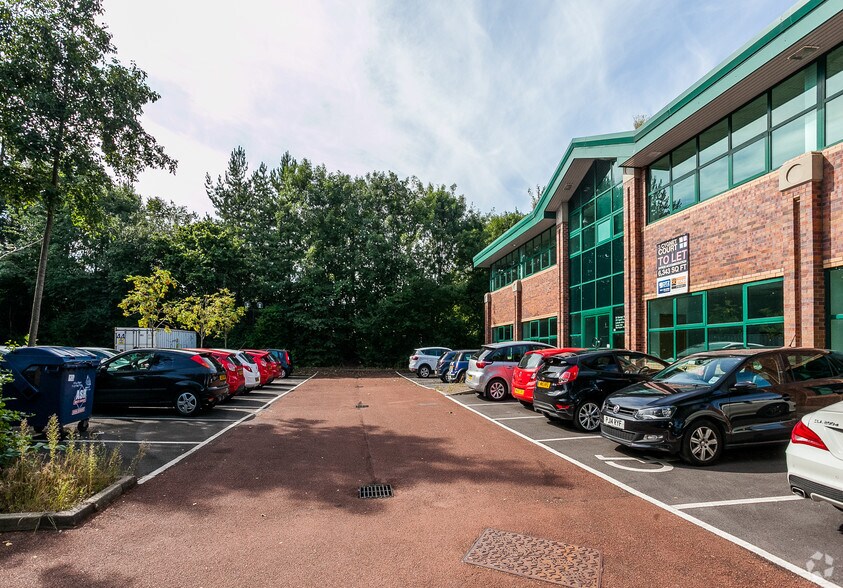 3 Cygnet Ct, Warrington for sale - Building Photo - Image 3 of 10
