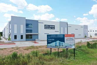 11801 Decker Lake Rd, Austin, TX to rent Building Photo- Image 2 of 2