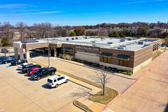 1924 Forest Ridge Dr, Bedford, TX for rent Primary Photo- Image 1 of 5