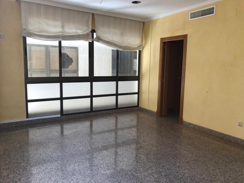 Retail in El Ejido, Almería for sale - Building Photo - Image 3 of 11