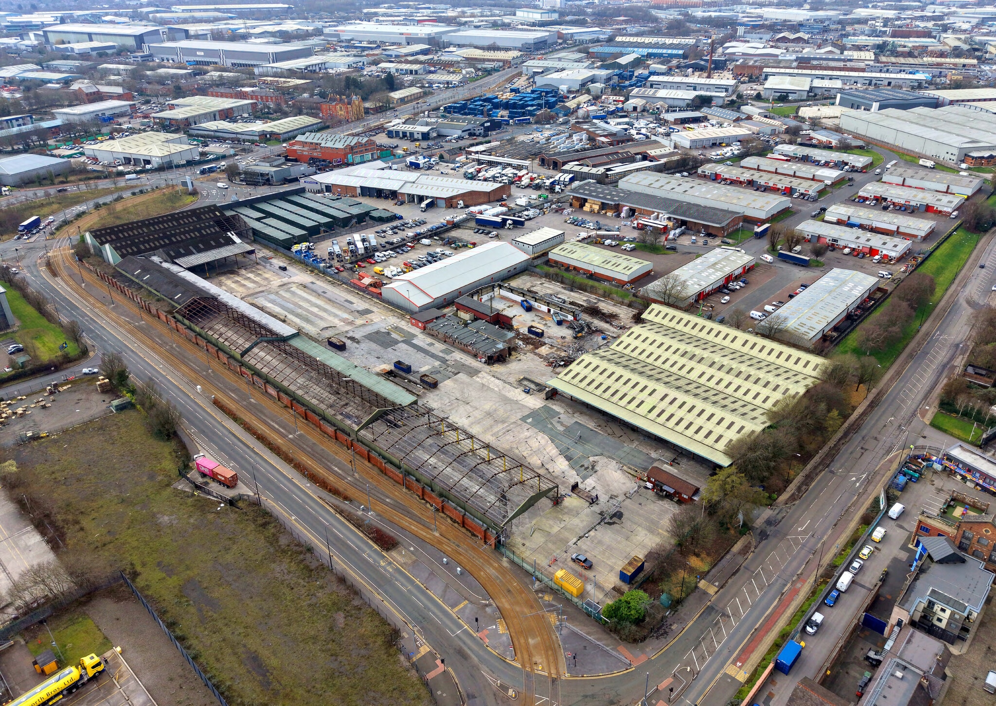 Trafford Wharf Road, Manchester M17 1DJ, Manchester to rent Primary Photo- Image 1 of 4