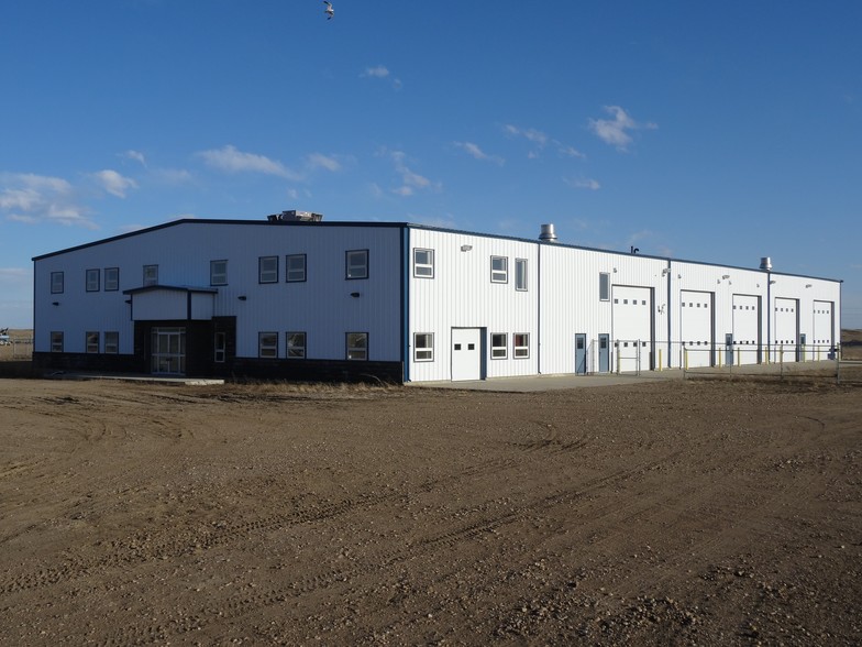 35 Martin Way, Brooks, AB for sale - Building Photo - Image 2 of 3