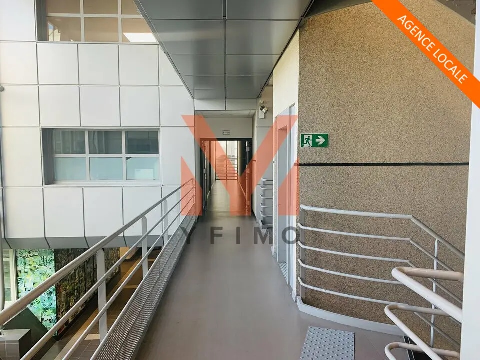 Location Bureaux 20 m² à 50 m² - Photo 1