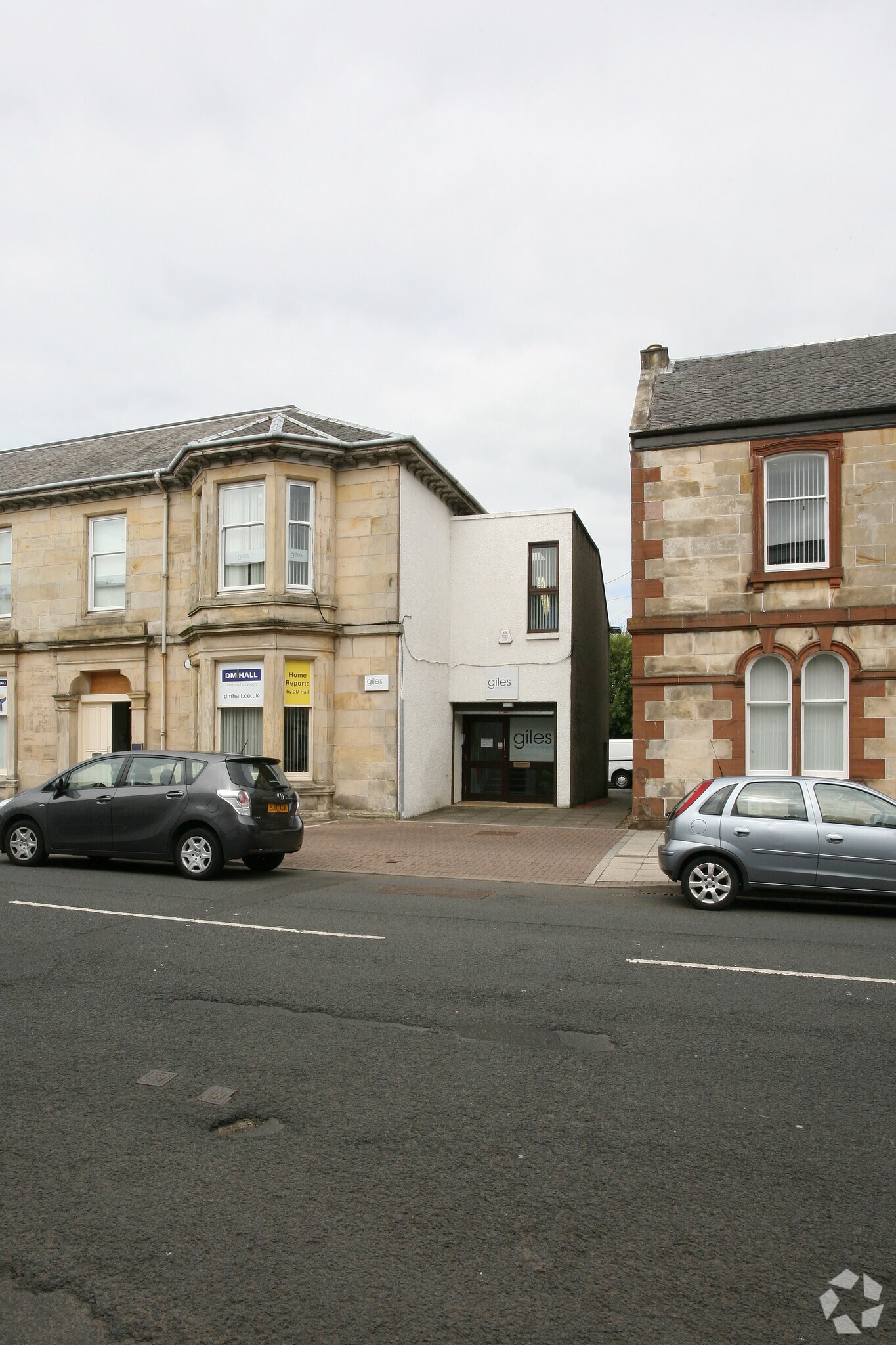 47 Bank St, Irvine for sale Primary Photo- Image 1 of 1