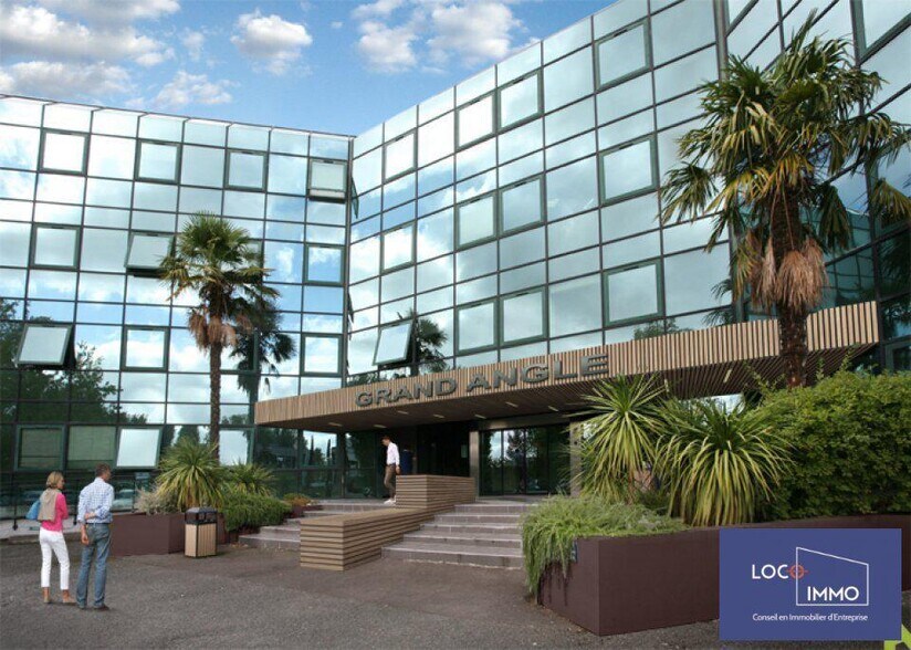 Office in Bordeaux to rent - Building Photo - Image 1 of 3