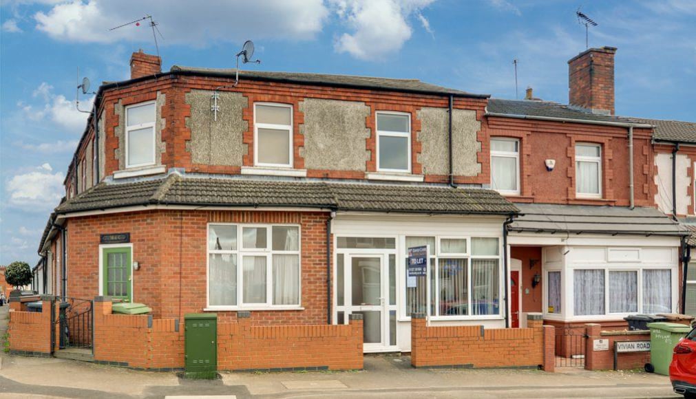 1 Vivian Rd, Wellingborough to rent Primary Photo- Image 1 of 5