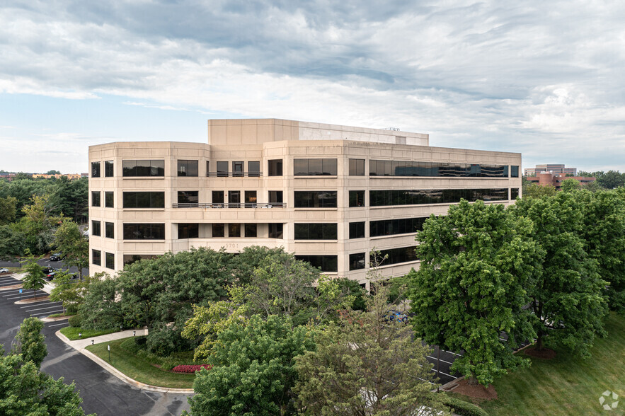 3701 Pender Dr, Fairfax, VA for rent - Building Photo - Image 3 of 17