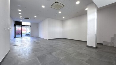 Retail in Terrassa, Barcelona to rent Interior Photo- Image 2 of 15