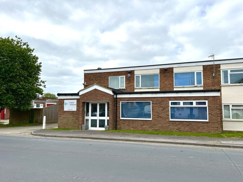 Telford Rd, Bicester to rent - Building Photo - Image 3 of 4