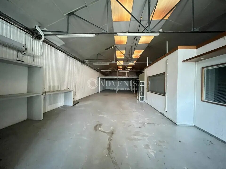 Light Industrial in Villeparisis to rent Interior Photo- Image 1 of 7