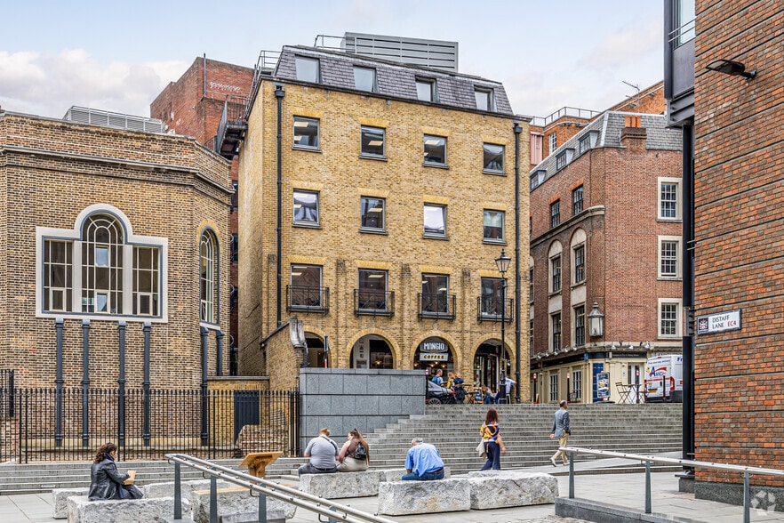 30-32 Knightrider St, London to rent - Building Photo - Image 2 of 2