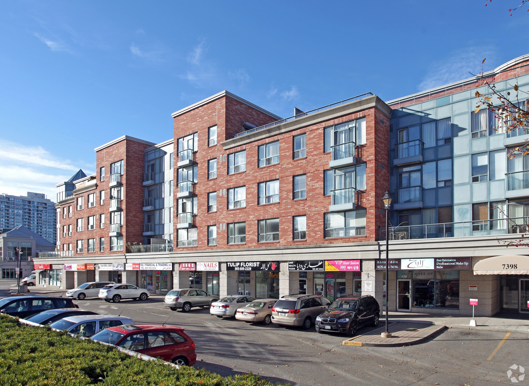 7388-7398 Yonge St, Vaughan, ON to rent Building Photo- Image 1 of 12