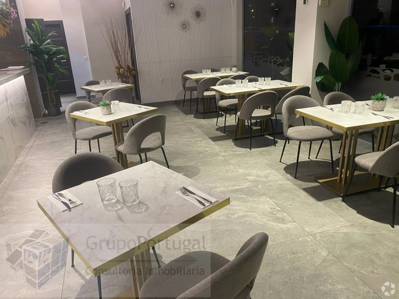 Retail in Madrid, Madrid to rent Interior Photo- Image 1 of 5