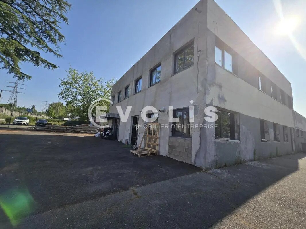Office in Palaiseau to rent Building Photo- Image 1 of 9