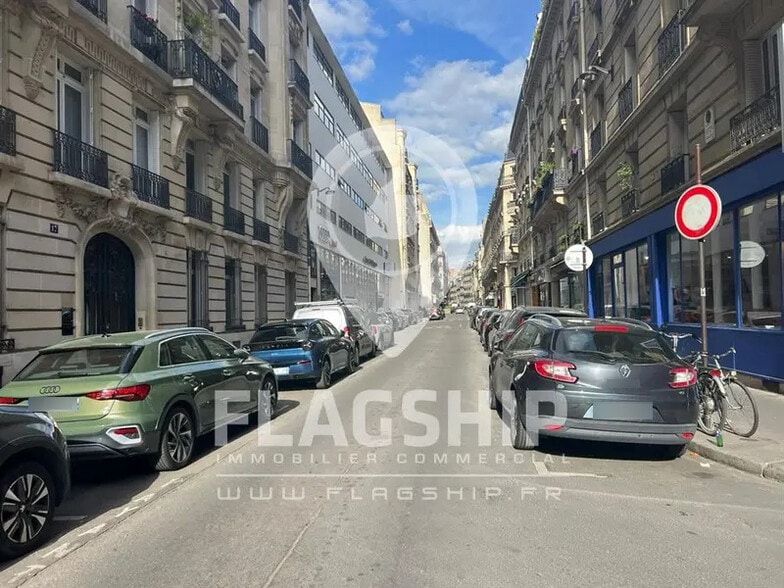 Retail in Paris to rent - Building Photo - Image 1 of 2