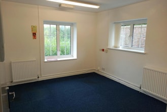 Latimer Rd, Latimer to rent Interior Photo- Image 1 of 1