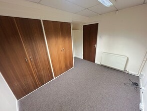 18 Castle St, Dumfries to rent Interior Photo- Image 1 of 5